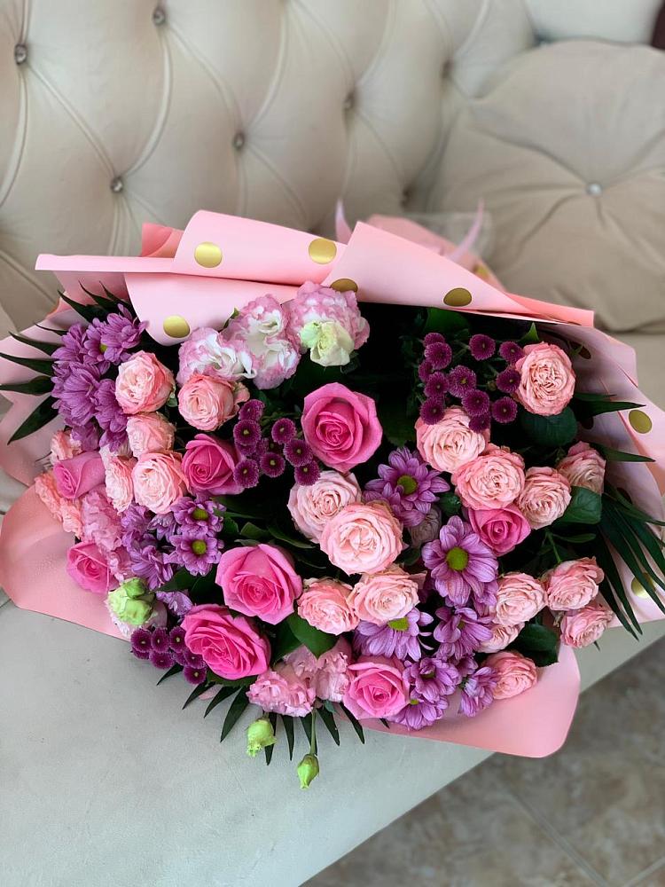 Букет цветов из: Хризантемы, Розы и Лизиантусы в Федоровском