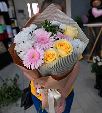 Букет цветов из:  Герберы, Розы и Хризантемы в Федоровском