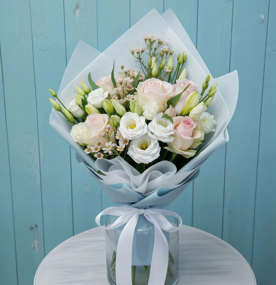 Букет цветов из: Розы и Лизиантусы в Федоровском