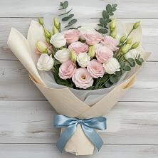 Букет цветов из:  Лизиантусы в Федоровском