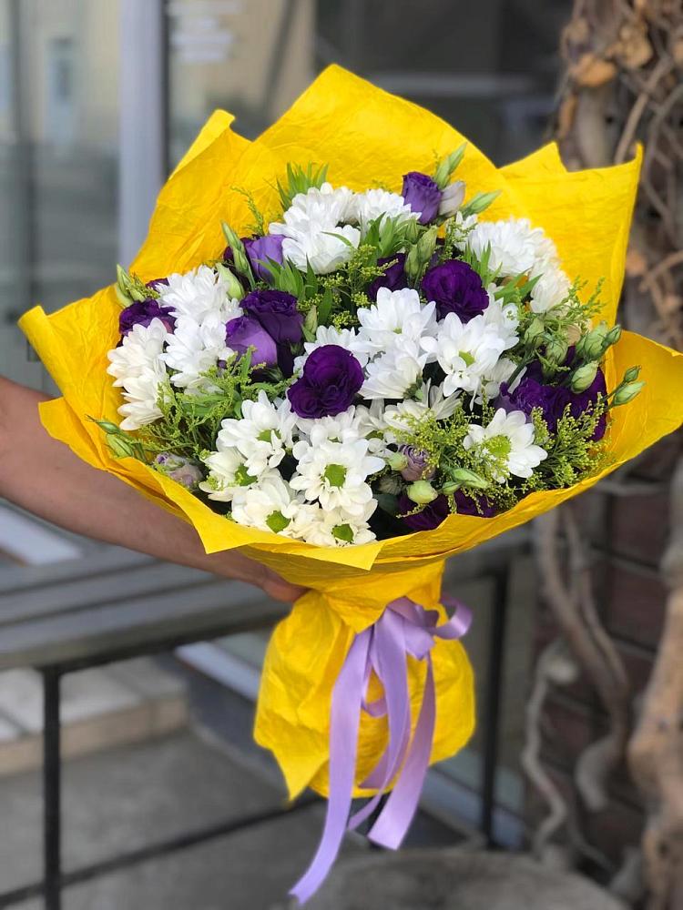 Букет цветов из: Ирисы, Хризантемы и Ромашки в Федоровском