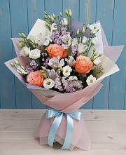 Букет цветов из:  Лизиантусы, Розы, Альстромерии и Гипсофила в Федоровском