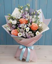 Букет цветов из:  Лизиантусы, Розы, Альстромерии и Гипсофила в Федоровском