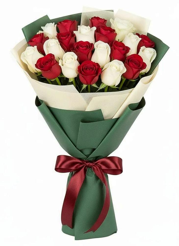 Букет Микс из красных и белых роз в Федоровском