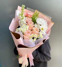 Букет цветов из:  Хризантемы и Розы в Федоровском