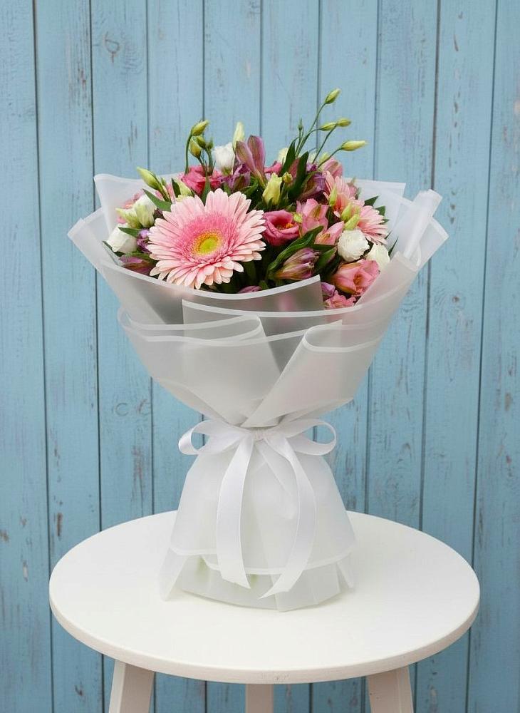 Букет цветов из: Герберы, Альстромерии и Лизиантусы в Федоровском