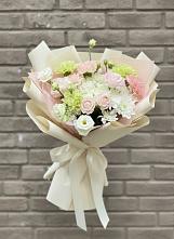 Букет цветов из:  Гвоздики, Розы, Лизиантусы и Хризантемы в Федоровском