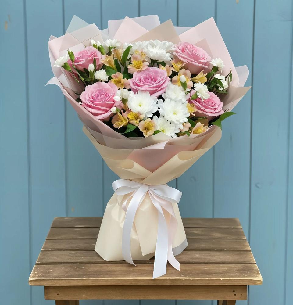 Букет цветов из: Гвоздики, Орхидеи и Розы в Федоровском