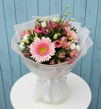 Букет цветов из:  Герберы, Альстромерии и Лизиантусы в Федоровском