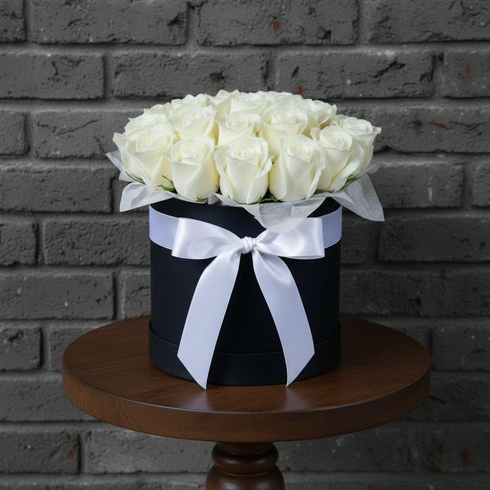 Цветочная композиция из Розы в шляпной коробке в Федоровском